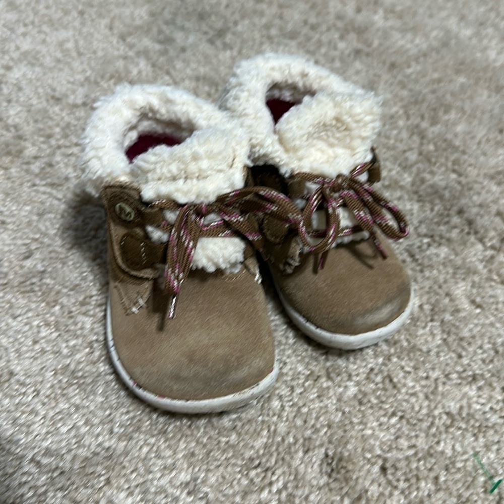 Merrell Bare Steps Cocoa Jr Boot sz 4  Toddler